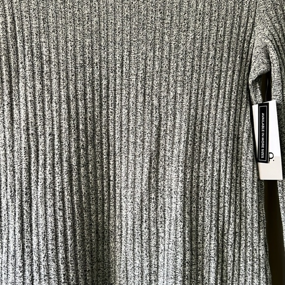 BP. Ribbed Gray Long Sleeve - Picture 4 of 4